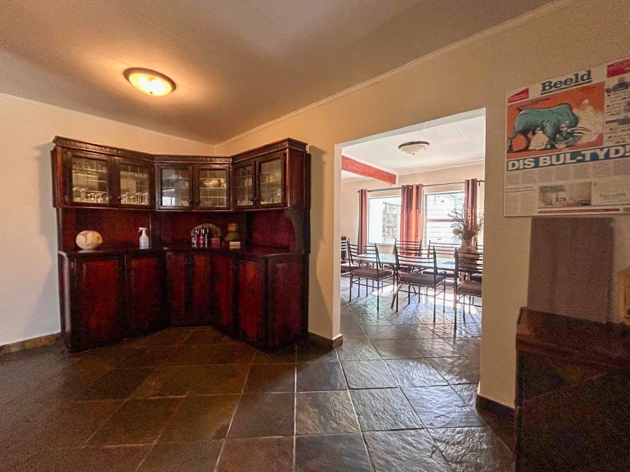 4 Bedroom Property for Sale in Lindequesdrif North West